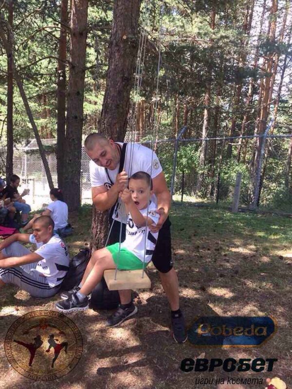 media-share-0-02-05-4016cced565f5696dc05ba2f1c2837e2ea3e48388963724bf5ff7db7f2a8f234-2a3a3b07-83c6-4f28-a313-e8e57e8db3be